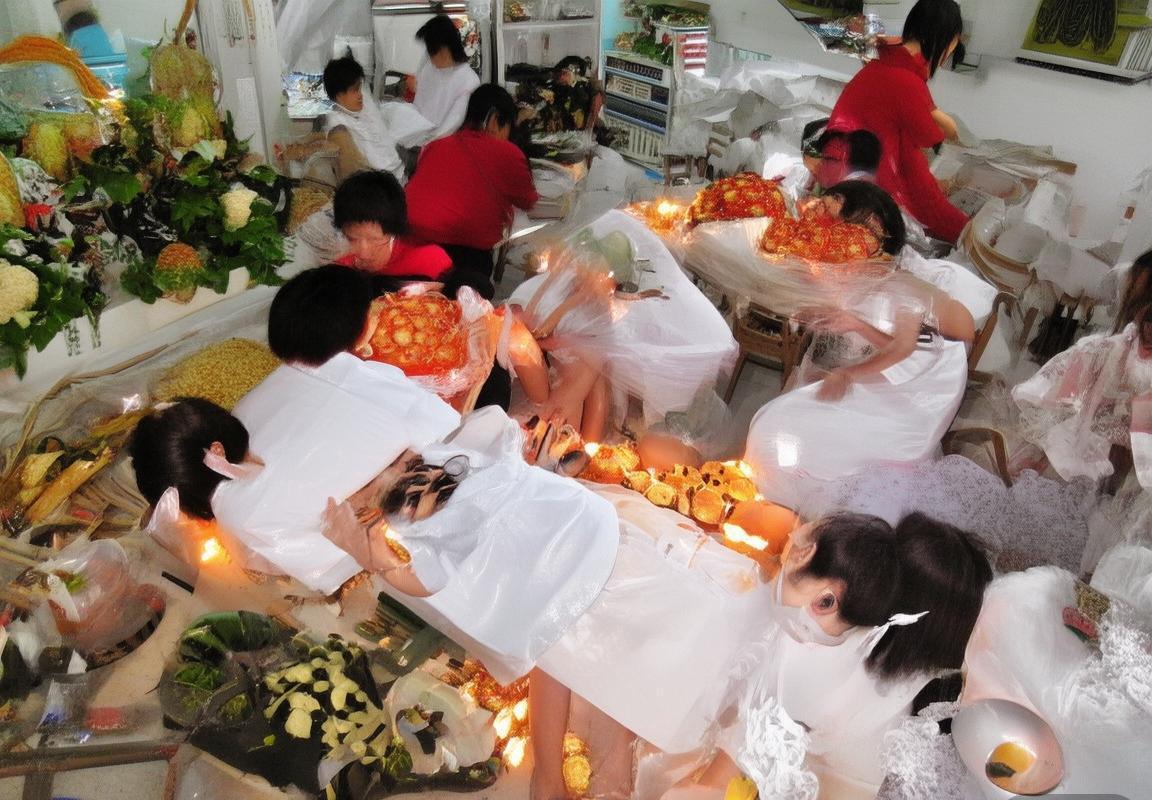 拜仁慕尼黑VS尤文图斯：巅峰对决经典回顾(图2)