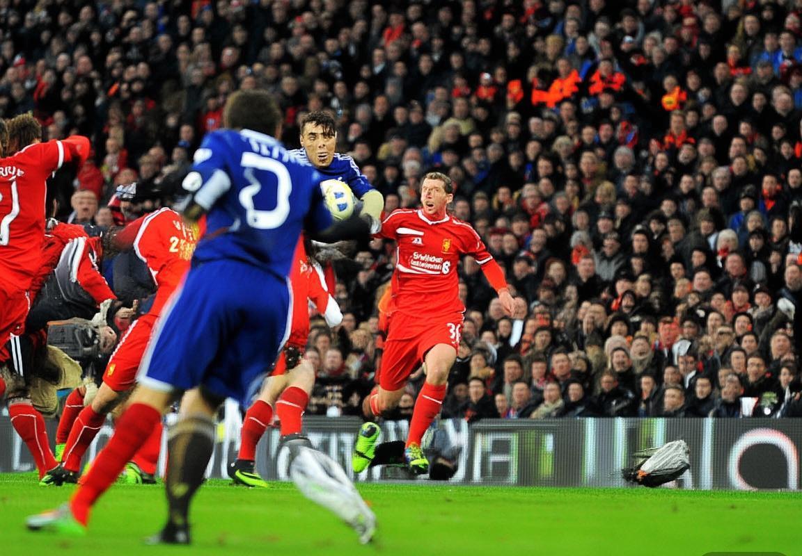 2010-2011赛季利物浦vs切尔西经典对决解析(图1)