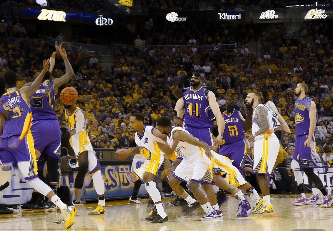 2015NBA经典对决：勇士VS国王 战术与球星闪耀瞬间(图2)